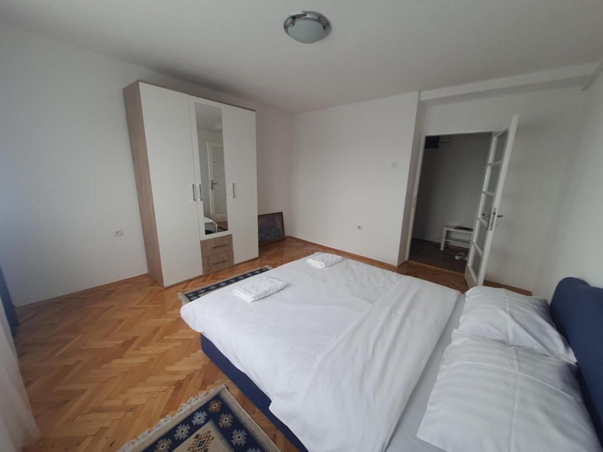Apartman Natasa Bl Banja Luka Buitenkant foto